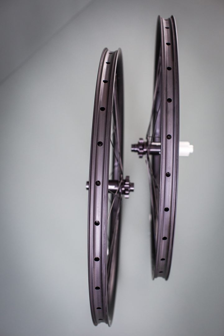 LEEZER M1 Handmade Wielset DT-Swiss 180