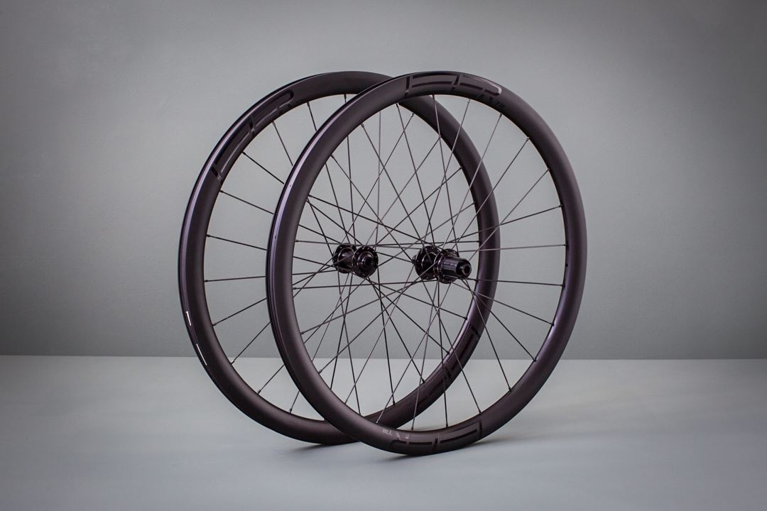 LEEZER T38 Handmade Wielset