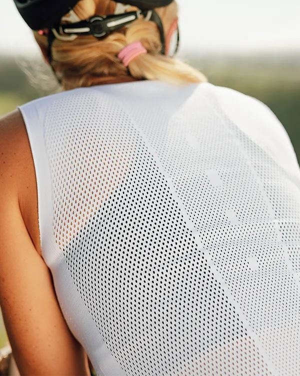 Megmeister woman's Sleeveless Base layer W/ Drynamo