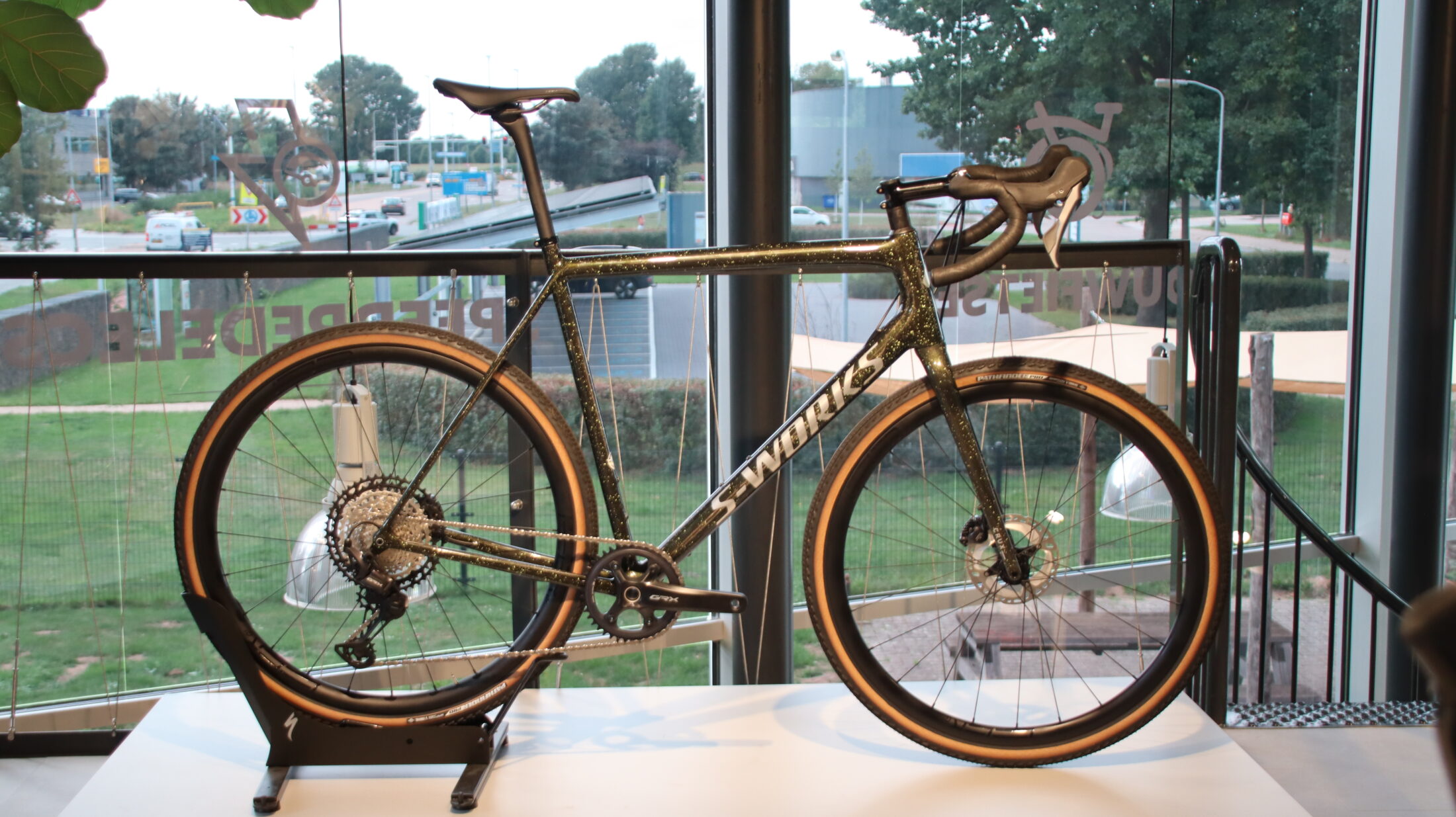 S-works Crux Maat 61 cm