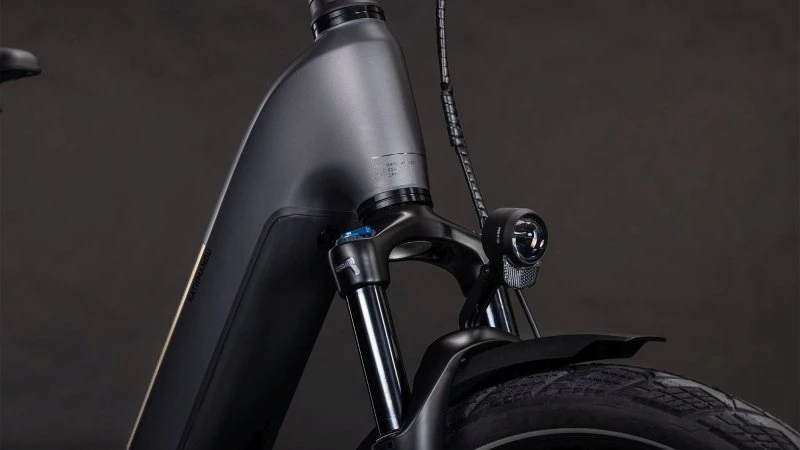 Cube Kathmandu Hybrid Comfort Pro 800