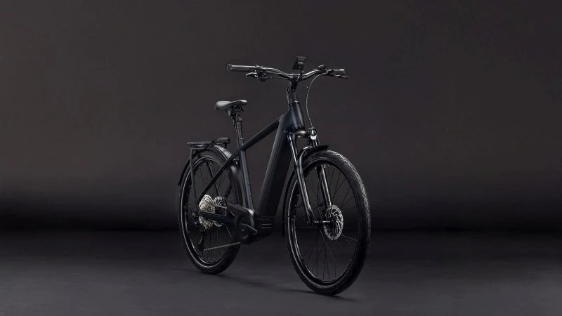 Cube Kathmandu Hybrid Pro 800