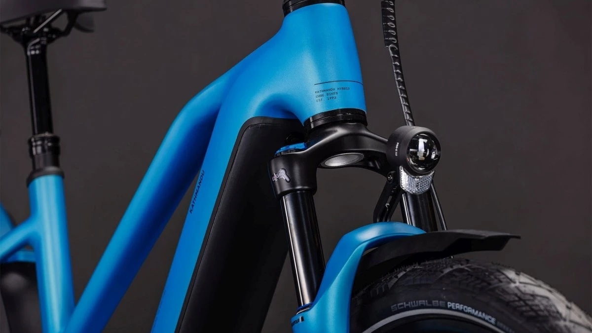 Cube Kathmandu Hybrid Comfort Pro 800